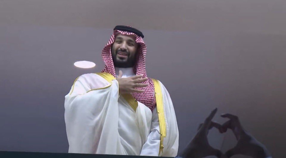يا سيِّدي والبسمـة بوجهك حياة
شعبك يحبك وفي حبك لايمكن يلام♥️