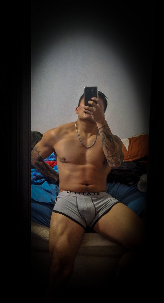 ElR4ulsw14's tweet photo. Con este calor ya ni ganas dan de vestirse 😮‍💨 https://t.co/cHBSeNn0Bb