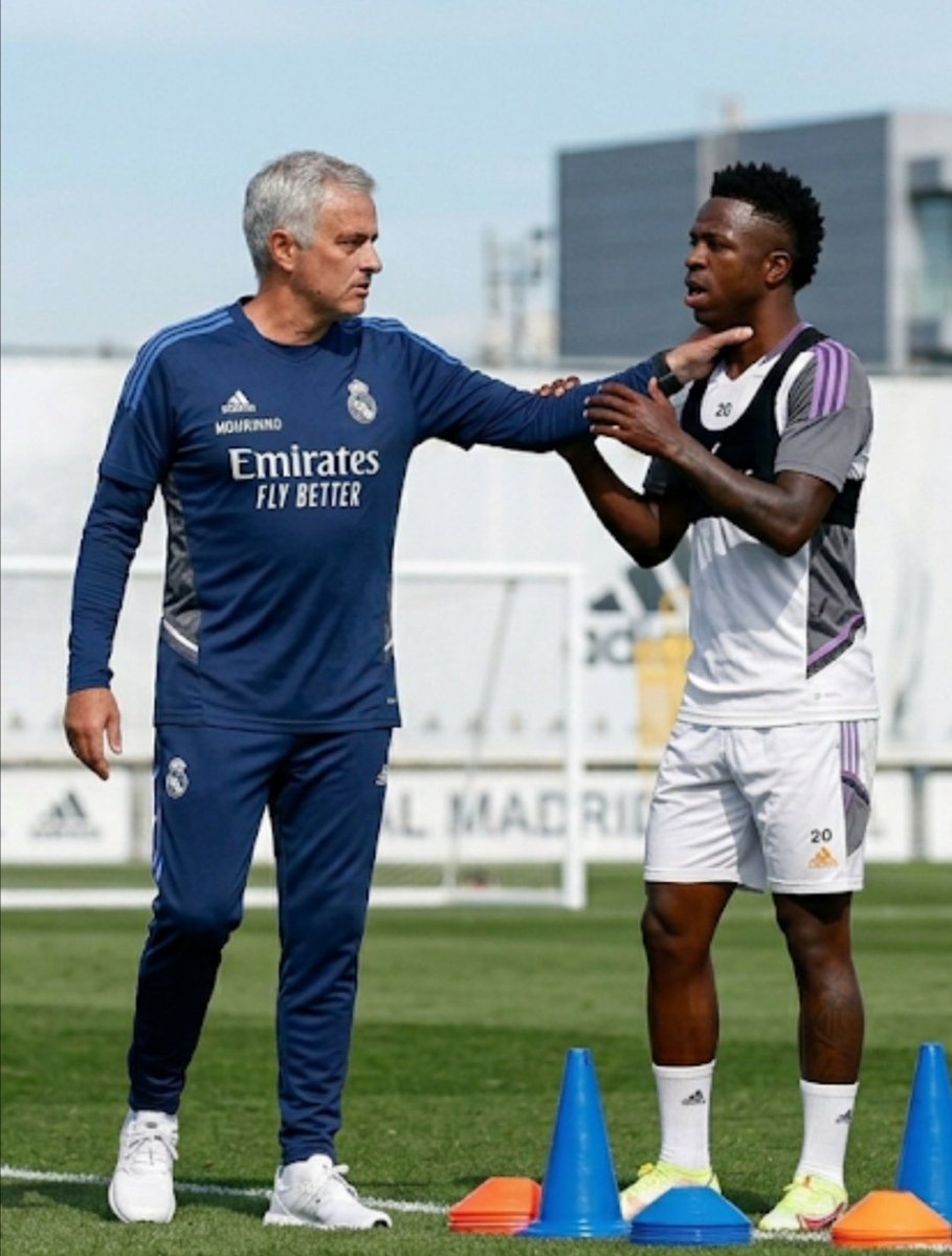 مسرب🔥🚨
مورينيو في أول يوم تدريبه مع ريال مدريد: