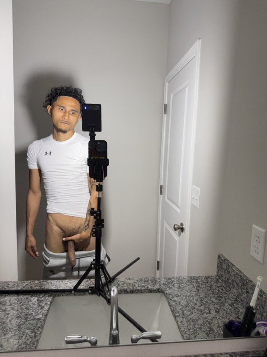 Ricothirdlegg's tweet photo. #Chudaï first Asian with black 🍆 https://t.co/TbDj3Mehw9