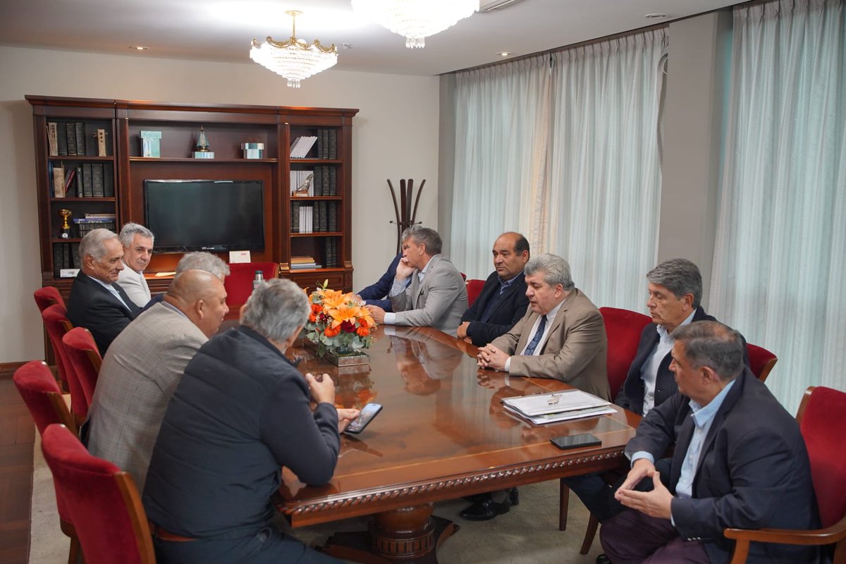 Rodriguezok_'s tweet photo. Hoy pusimos en marcha la Comisión Especial de Emergencia Hídrica junto al presidente de la HLT, CPN Miguel Ángel Acevedo, y #legisladores de distintas #localidades de #Tucumán.

#Trabajando en #proyectos y herramientas para #prevenir #inundaciones y brindar #soluciones concretas. https://t.co/ipiNcZUlde