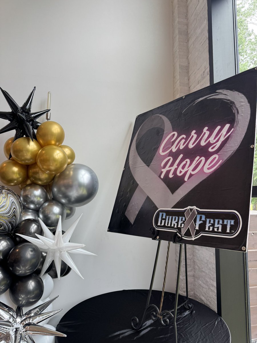 SeanTPendergast's tweet photo. Raising a lot of money tonight for a great cause! CURE FEST! 

I am the bingo MC tonight for purse BINGO, one of my favorite assignments! I AM AN ELITE BINGO NUMBER CALLER!! #TeamLiam https://t.co/2z3IoaYcAU