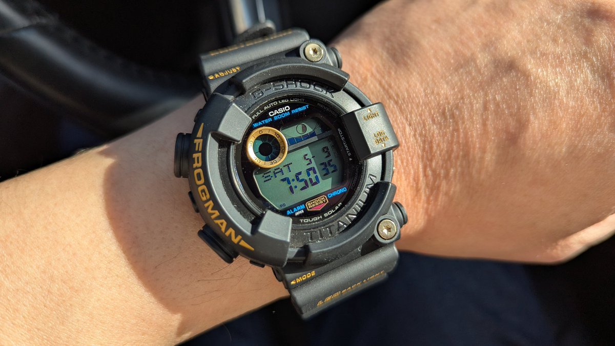 gshockjp's tweet photo. CASIOさん、そろそろGW-8200でレギュラー出しましょうや😍 https://t.co/Z6NVUgfo9U