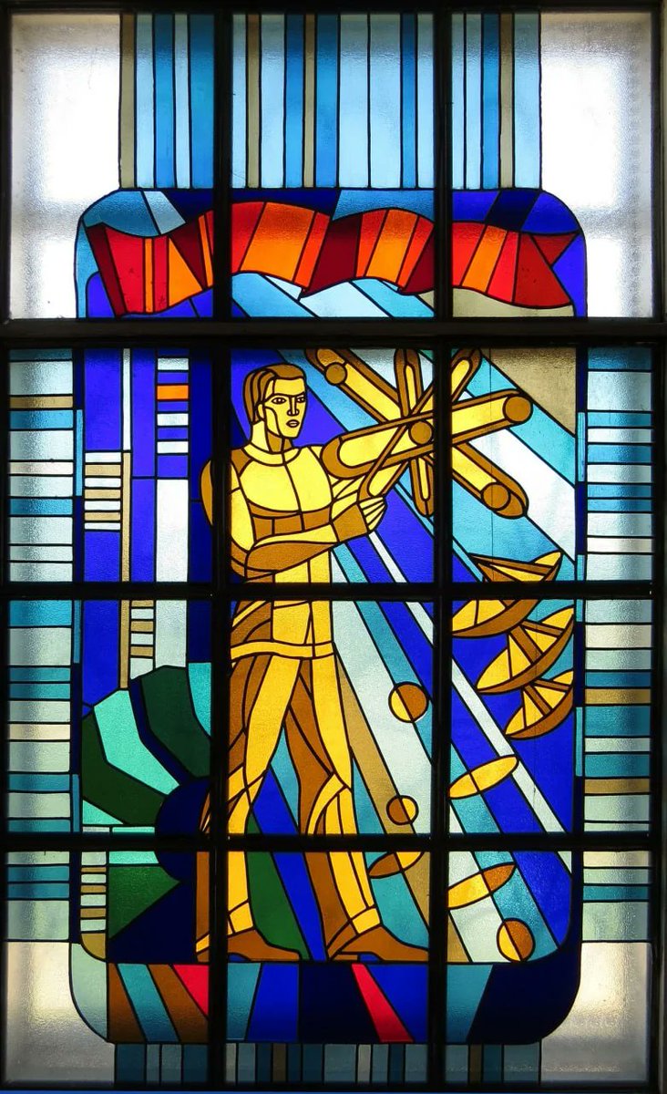 SciFiArchives's tweet photo. Stained glass windows at Chernobyl Nuclear Power Plant, (1986), Pripyat, Ukrainian SSR. Artist: Mykola Semenovich Linnik https://t.co/eZqJpUSvLy