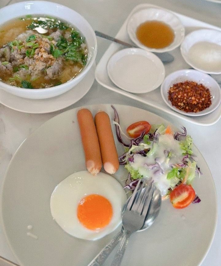 ผู้หญิงที่ทำงานหนักและภาระเยอะ
ไม่สามารถอยู่ร่วมกับคนที่บั่นทอนจิตใจกันบ่อยๆได้และไม่ได้ต้องการสิ่งของเงินทองจากใครเลย
นอกจากแค่เป็นความสบายใจให้กันพอ 🌦️💐