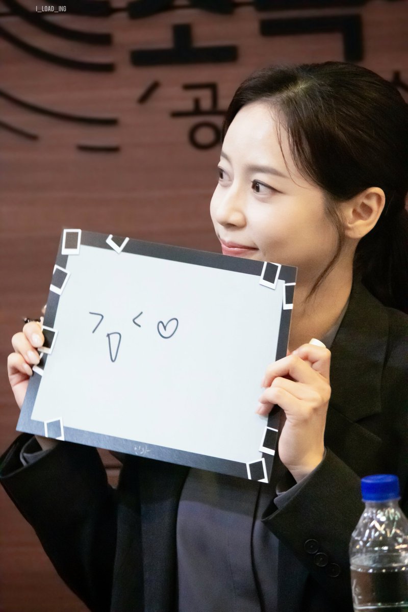 로디 tweet media