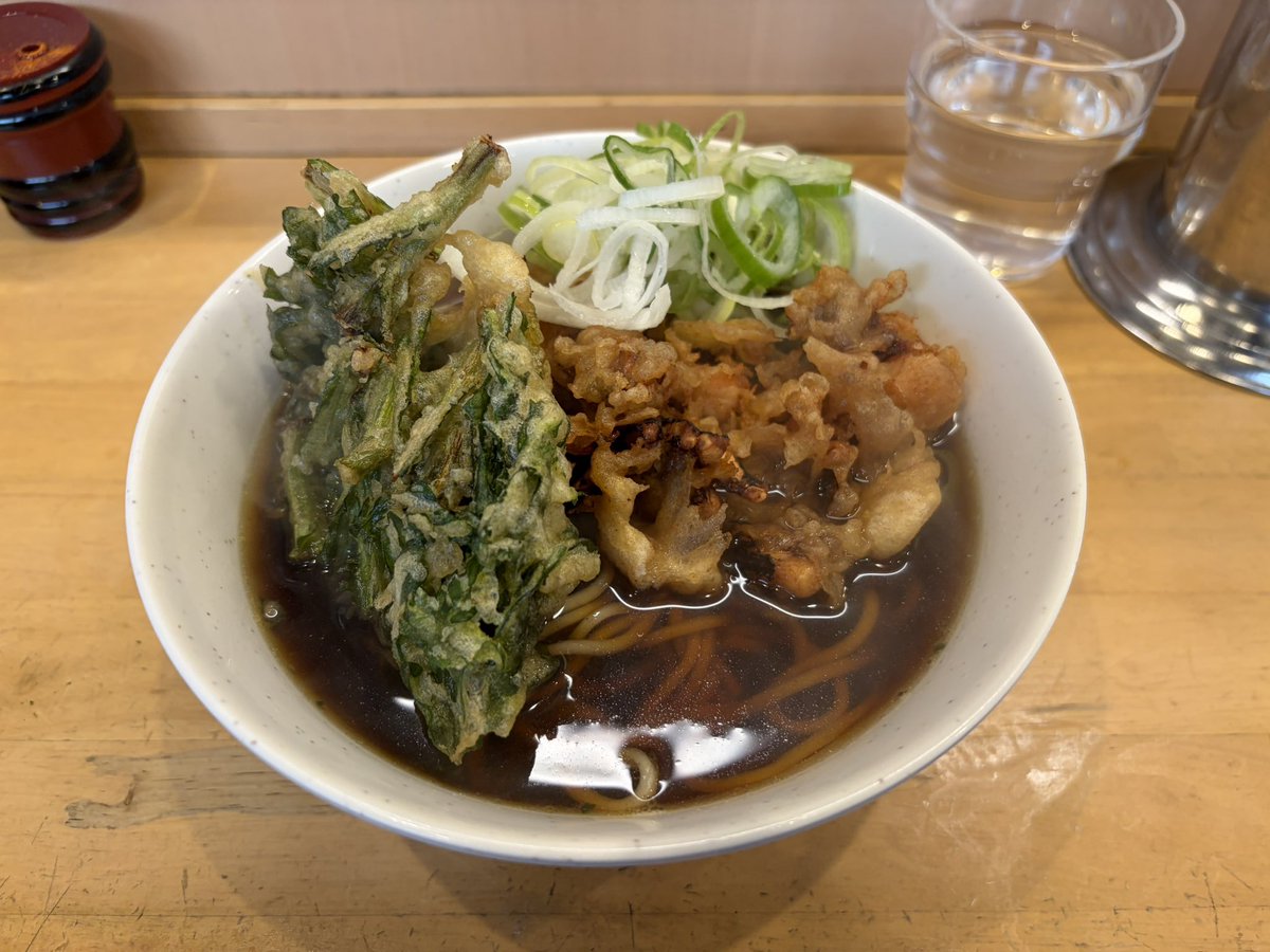 kdkgori's tweet photo. 今日の朝蕎麦
超久々の一○そば
ゲソに春菊そば
やっぱ美味いな
#朝そば
#そば
#蕎麦
#一○そば https://t.co/gnDQmifVuk