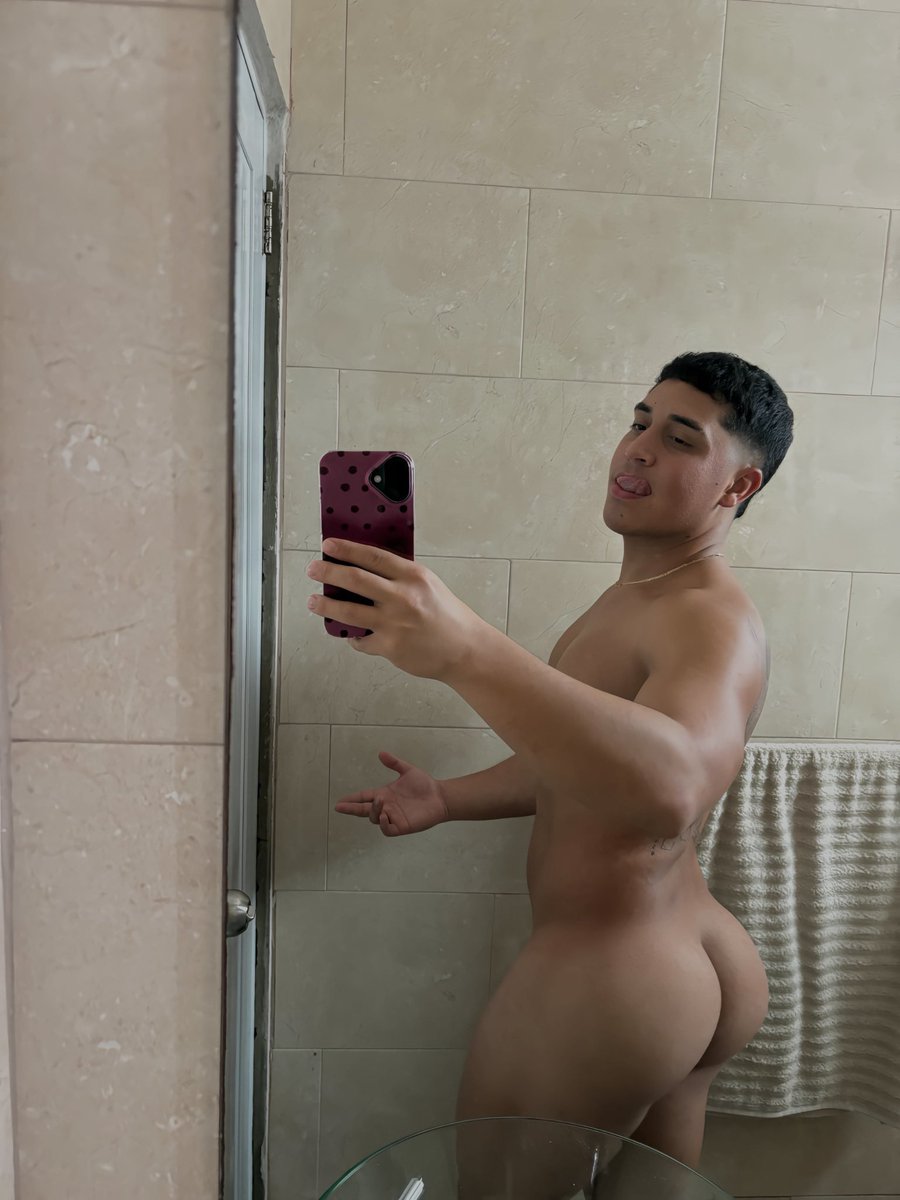 yahrielm's tweet photo. would you hit? https://t.co/Ga7xZVcTo1