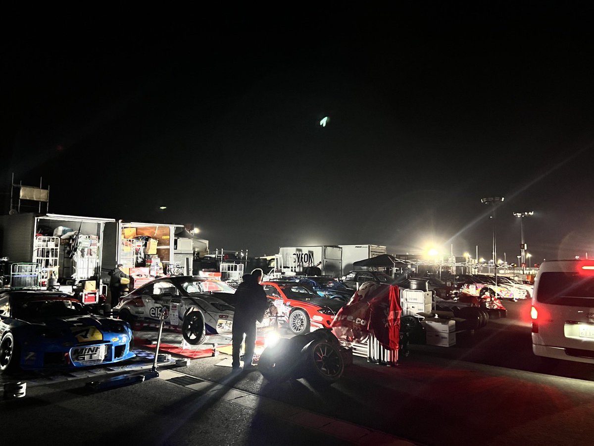 VERTEXSPY's tweet photo. D1 Grand Prix 2026 Season Opener
TEAM VERTEX

昨日のクラッシュ、補修作業からの開幕戦‼️

ニューマシンVERTEX 超EDGE LEXUS RC-V2のデビュー‼️

TEAM VERTEX D2D SHIBATIRE 

ゼッケン78

TAKAHIRO UENO

応援よろしくお願いします‼️

#vertex 
#d1gp 
#shibatire
#lexus 
#teamvertex https://t.co/neqZ1hYZcc