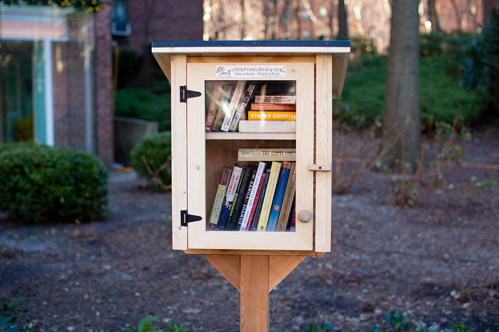 EntradaBooks's tweet photo. I'd love to make my own of these little babies! But I love all my books so what would I stock it with?
#am writing #writerslife #AskAgent #AskAuthor #AskEditor #BookMarketing #Publishing #SelfPub https://t.co/93mkIBtE1n