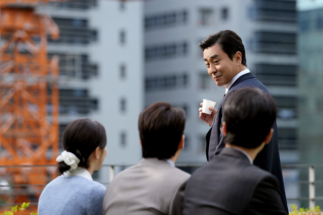 oricon's tweet photo. Netflixで独占配信中の韓国作品が「百想芸術大賞」を席巻　9作品12受賞の快挙

『ウンジュンとサンヨン』作品賞、脚本賞
『未知のソウル』女性最優秀演技賞（パク・ボヨン）、演出賞
『ソウルの家から大企業に通うキム部長の物語』テレビ部門大賞（リュ・スンリョン）、男性助演賞（ユ・スンモク）
『暴君のシェフ』男性新人演技賞（イ・チェミン）
『エマ』女性新人演技賞（パン・ヒョリン）
『キアンの破天荒ゲストハウス』男性バラエティ賞（キアン84）

『グッドニュース』脚本賞
『パヴァーヌ』芸術賞（音楽）
『HUMINT/ヒューミント』女性助演賞（シン・セギョン）

そのほかの写真は👇
https://t.co/CxaehXqinw
