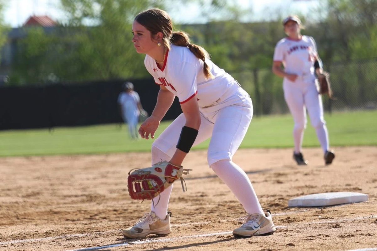 KimberPrentice's tweet photo. That’s a wrap for freshman year. Going into the third round of playoffs and making program history is something I’ll always be proud to be a part of. This season taught me so much, both on and off the field. I couldn’t have asked for a better season. #softball #mwrams #playoffs https://t.co/XUmzheyVTg