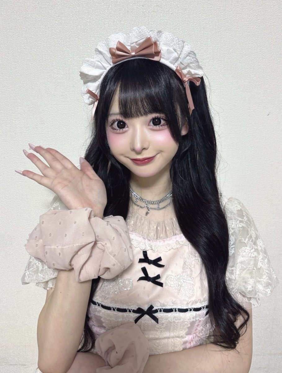 si_esl's tweet photo. ゆるちゃん可愛くて会いたいの気持ち
まだ全然スマホ裏にチェキ入れてるしホーム画面とかゆるちゃんだしゆるちゃん愛はまだまだ続く… https://t.co/ImHbyhLt5O