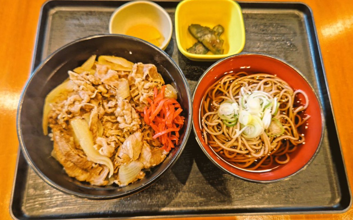 ikechi_soba's tweet photo. おはようございます☺️
蕎麦食堂 いけち です！

蕎麦屋なのにこんな商品があるの？🐥
蕎麦食堂だからあるのです！

蕎麦や丼、定食などありますのでぜひお食事をお楽しみください😊

本日もご来店お待ちしております😄 https://t.co/JNpqkkhVW2