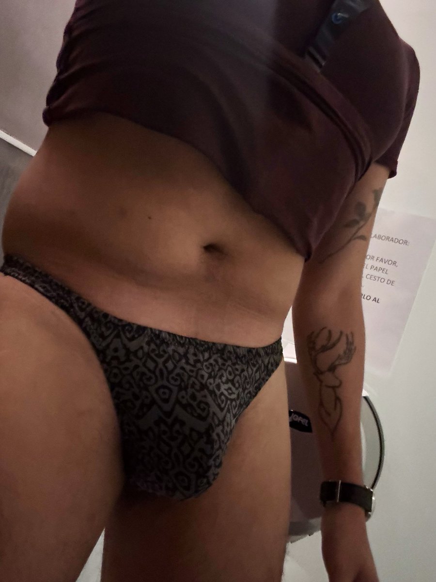 JavoSala's tweet photo. Viernes de tangüchis. #godigay #ViernesDeSeducción #underwear https://t.co/hoavAeOjSo