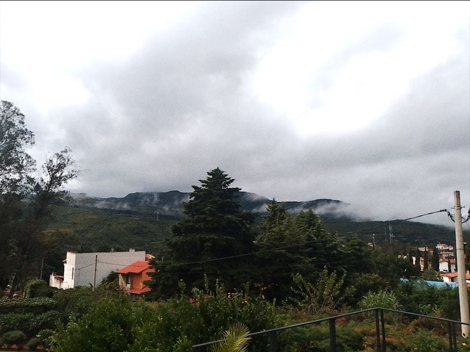 Pese a la pésima situación de la carretera Santa Cruz–Samaipata y de las calles fuera del pueblo, los huéspedes llegaron.

Una enorme alegría recibir por acá a gente importante. ¡Lleno total hasta el martes!

Otra semana más con mucho por agradecer 💖🏕️🙌!!