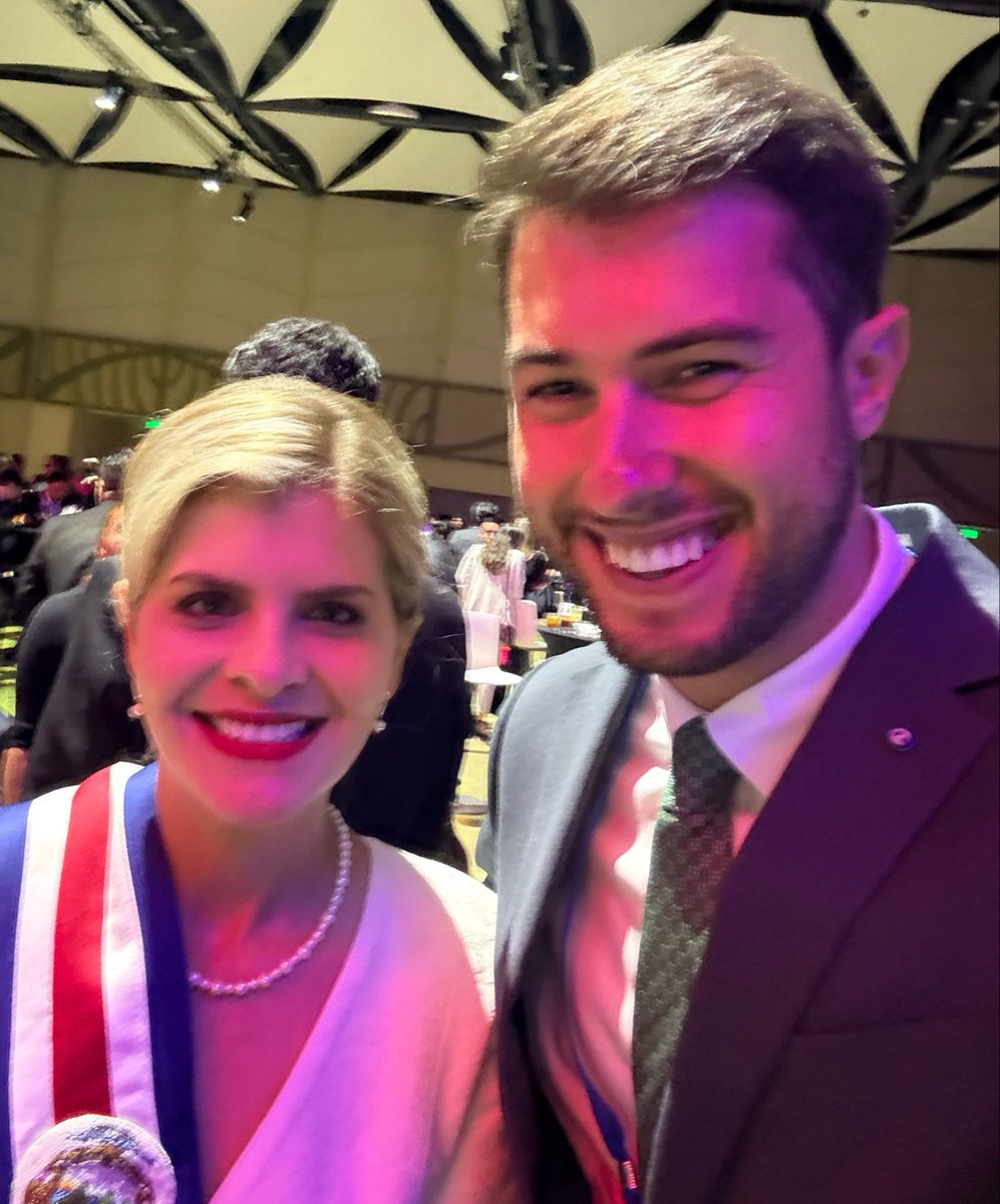 danieldelvalle's tweet photo. ¡Felicidades a la nueva Presidente Constitucional de Costa Rica! 🇨🇷@laurapresi2026 https://t.co/VXjTUM0Uhy