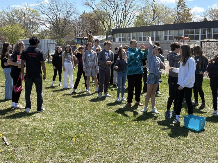 NCollegiate's tweet photo. Oh we had a TIME at Viking Day! Dancing, touring, playing games, laughing, and making those first Viking memories! Huge thanks to all our Peer Mentors, sports, and club representatives who made our incoming Grade 9s feel at home. Welcome to the Viking family! https://t.co/TkI76wnpwu