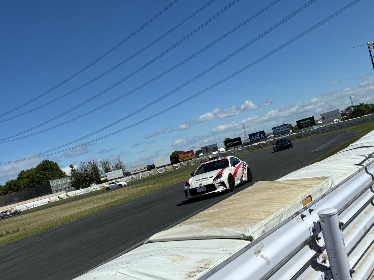 PRO_CREWS's tweet photo. 本日はポテンザサーキットミーティング2026 Rd1が筑波サーキットコース1000にて開催中です！天気も良いので皆様楽しんでください!!🚗

#ポテンザサーキットミーティング https://t.co/Q3J6gf8DiD