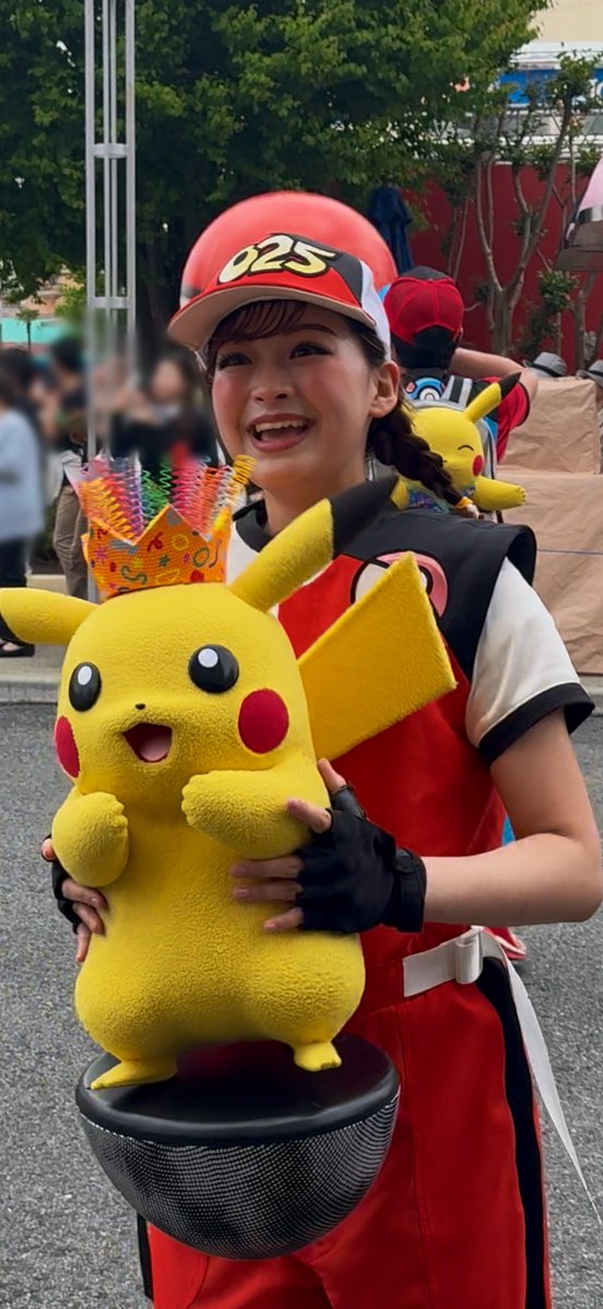 ポケモン

お姉さんお兄さんたちの笑顔が眩しい😆

仕事のストレスが浄化される～
……すぐ溜まるけど(ｫｨ)

#USJファン #USJ25周年