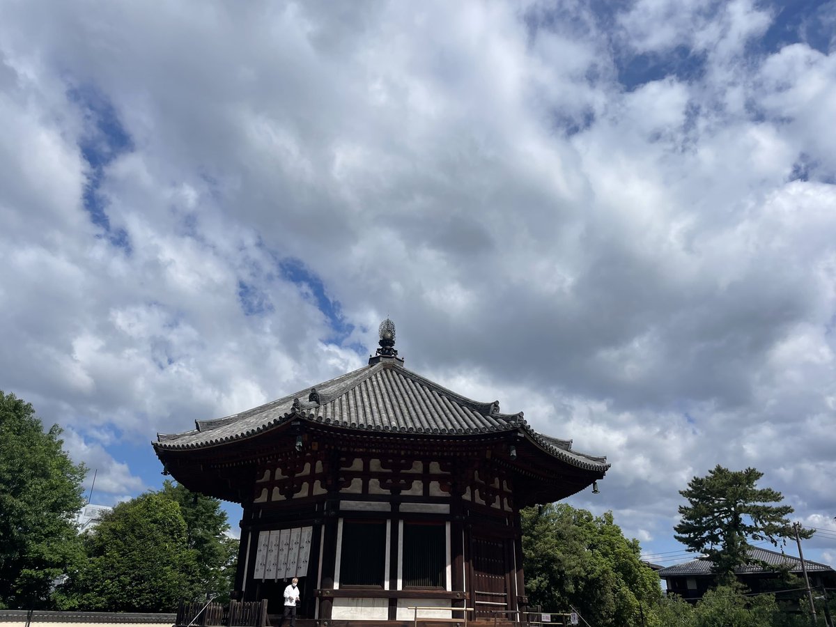 おはようございます
今朝の興福寺エリア　晴れ
春の北円堂開扉は5月10日まで
#ならサプリメント