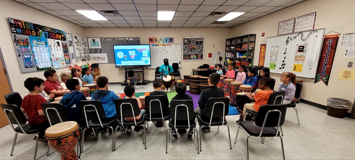 CarterMusicCW's tweet photo. Today we had an amazing African Drummer from Young Audiences Houston organization interact with our Fiesta Friday students today. Thank you @esk_educurator 
Mrs. Kim for coordinating this wonderful music experience.🎶🎉 https://t.co/QH6c6trRZL