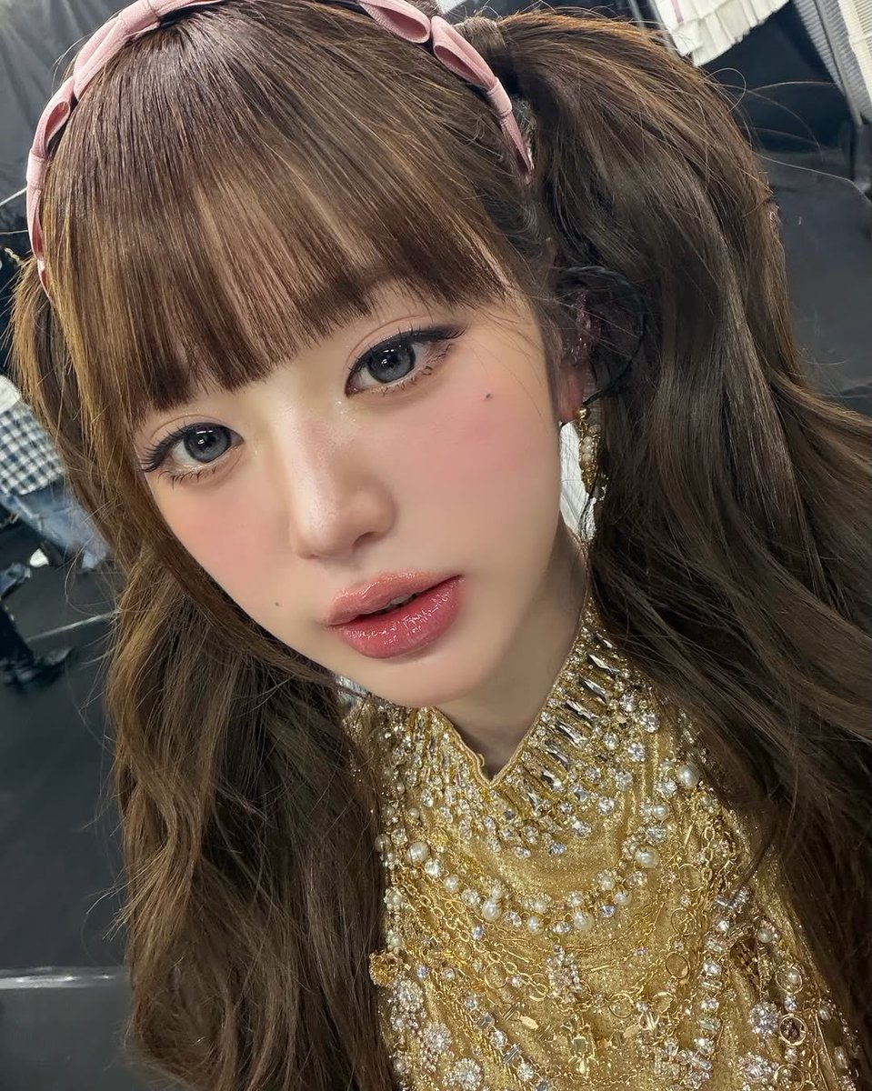 s6i0o1's tweet photo. あかたんのお顔近づけられただけでぇ♡
腰びっくん…って跳ねて〜♡期待ちんぽ上向いちゃうのだっさ♡♡な〜んにも露出してなくても♡目合わせただけで先走り汁お漏らし♡ちょっろ〜いちんぽうっま…♡勃起ちんぽ周りにバレないように♡あかのとこ付いてこようね〜ん♡♡アイドル貼り合い♡
 #貼り合い https://t.co/qi1ZYCYq2Y