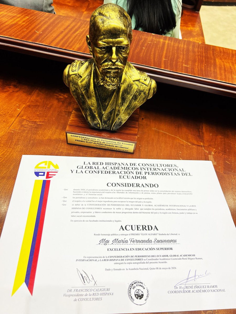 MaferSuasnavas's tweet photo. Recibir el premio Eloy Alfaro: Símbolo de Libertad", otorgado por la Confederación de Periodistas del Ecuador y la Red Hispana de Consultores de Argentina, tiene un significado que trasciende lo profesional. En esta ocasión, el galardón celebra la Excelencia en la Educación Superior, una labor que abrazo con la firme convicción de que la educación es la herramienta más poderosa para transformar nuestro país.

Este reconocimiento pertenece, ante todo, a mis estudiantes. Ustedes son la esencia y el propósito de cada una de mis clases; gracias por darle sentido a mi camino en la academia y por permitirme acompañar su formación.