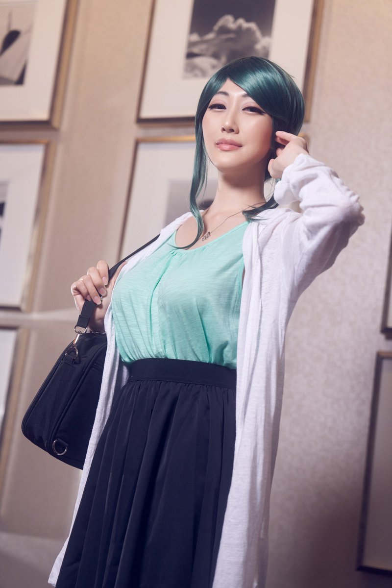 hanyuleum's tweet photo. Office lady by weekday, yaoi enjoyer by weekend

Photos: @meiguro 

#koyanagihanako #wotakoi https://t.co/eZQIJ4lIeN