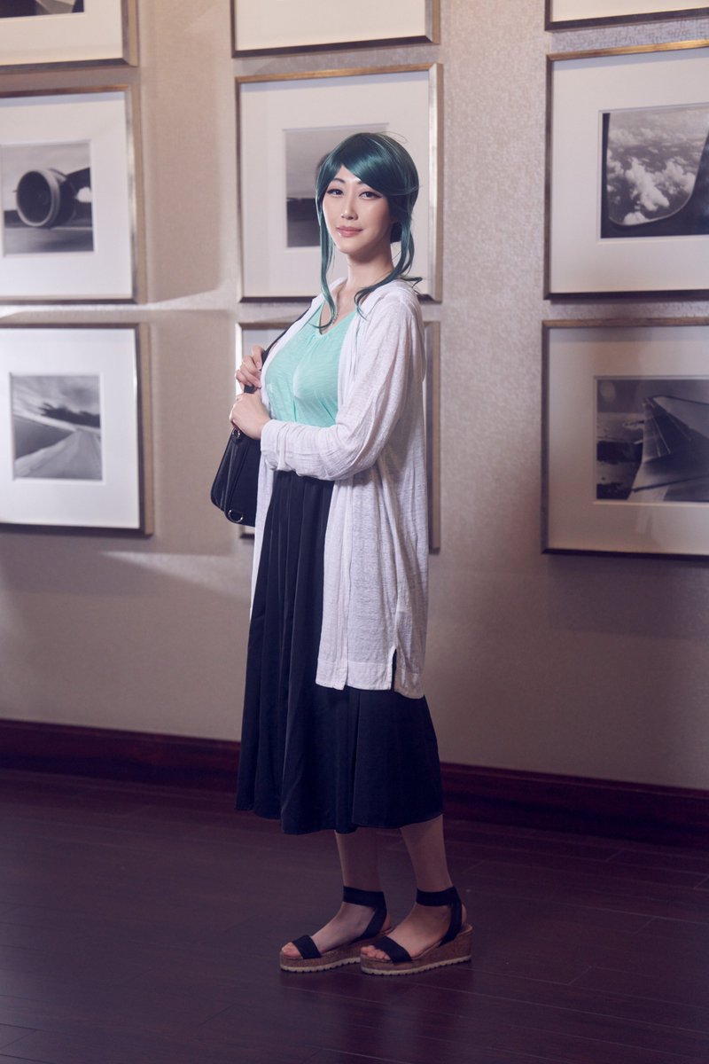 hanyuleum's tweet photo. Office lady by weekday, yaoi enjoyer by weekend

Photos: @meiguro 

#koyanagihanako #wotakoi https://t.co/eZQIJ4lIeN