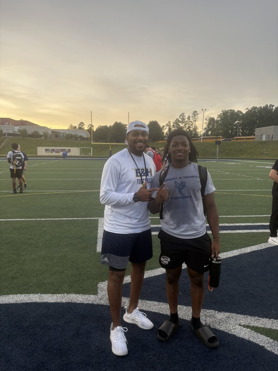 Ughh_shawn22's tweet photo. I appreciate the opportunity to come out and compete thank you @EmoryHenry_FB @CoachQHunter @CoachQHunter @CoachTall https://t.co/KeCBR8gsbO