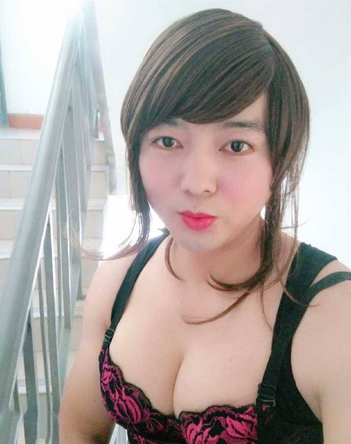 妖娆冶艳风情撩人 https://t.co/XNpbm7LDY5