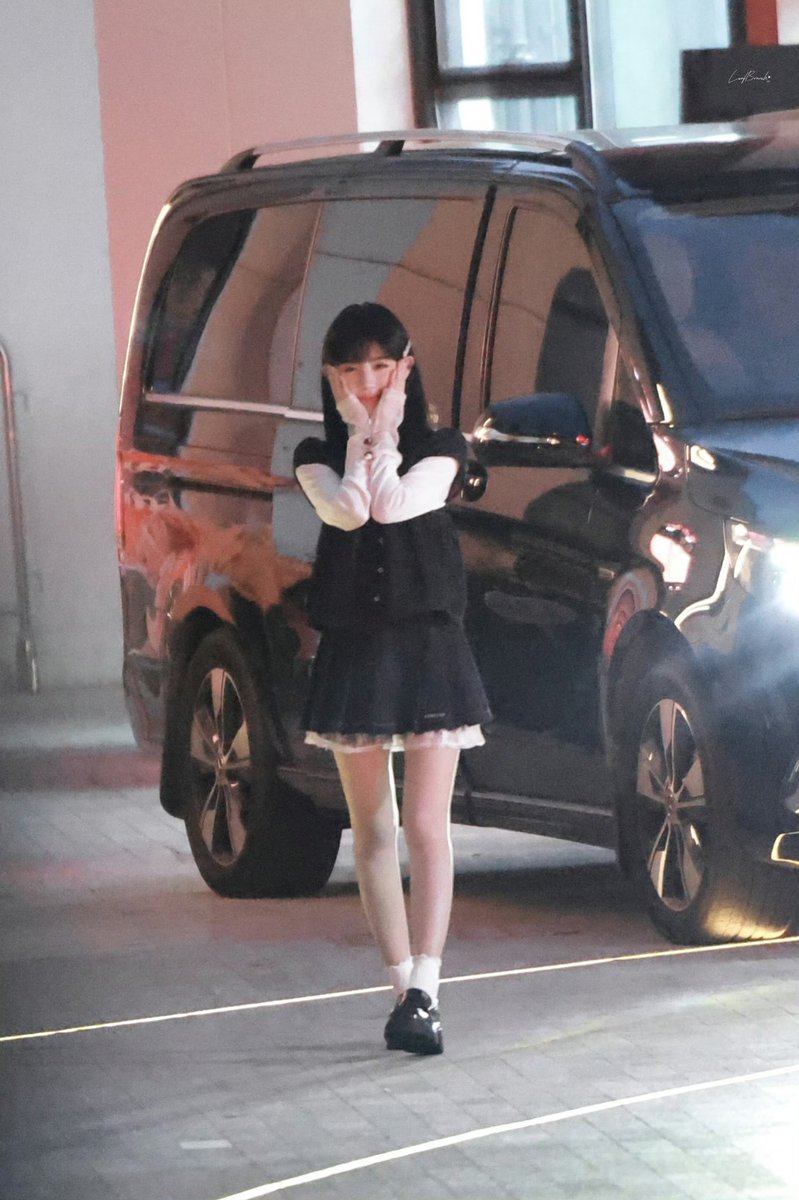 ❤︎n ts as Ju Jingyi tweet media