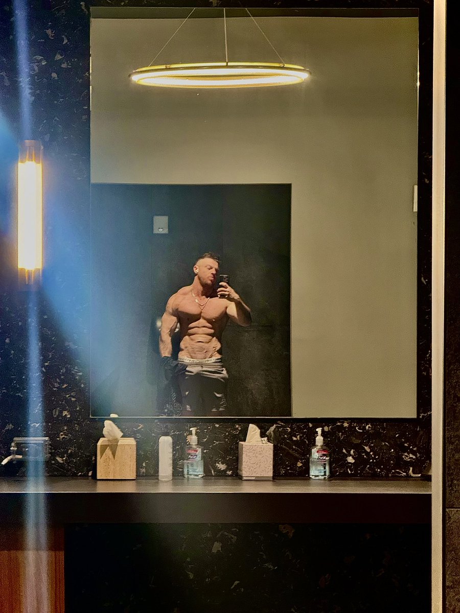 Ginger Muscles tweet media