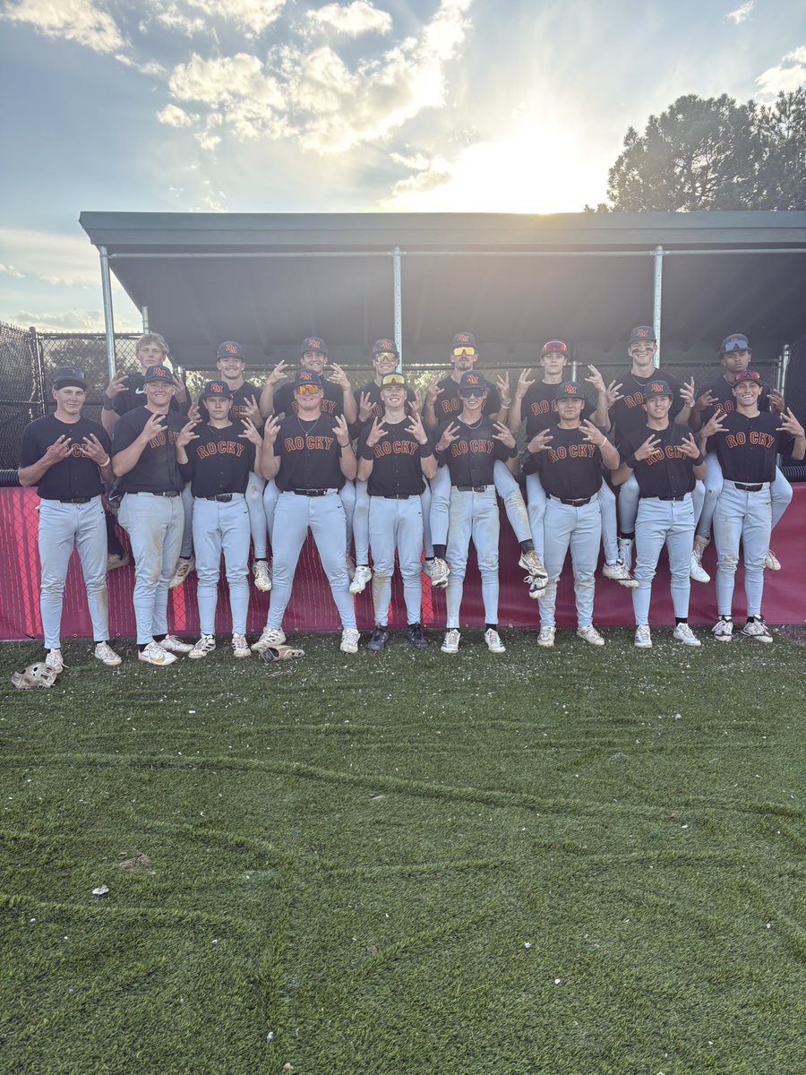 rocky_baseball's tweet photo. 8-1 W over Loveland! 

@BradMallette W, 6 IP, 1 ER, 9 Ks, 2-2, 2B, 3B, 2 RBI

@erjacobson_3 2-3, 2B, 3 runs scored, 5 SB’s

#dubsquad #fam https://t.co/F1aaK7ZmOq