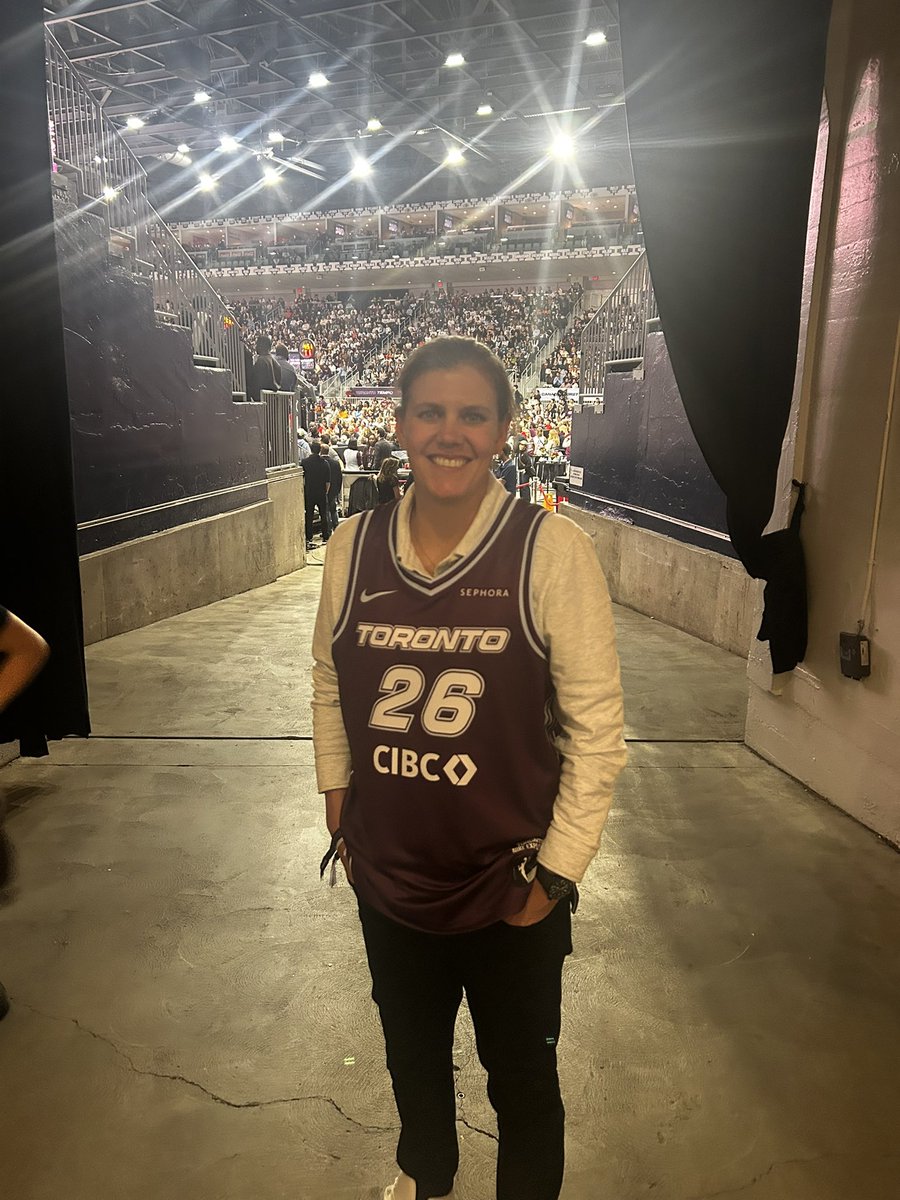 TSN_Sports's tweet photo. Christine Sinclair is in the house for the Toronto Tempo’s season opener! 🫶🇨🇦 #WNBA https://t.co/Uo0Z1oBygD