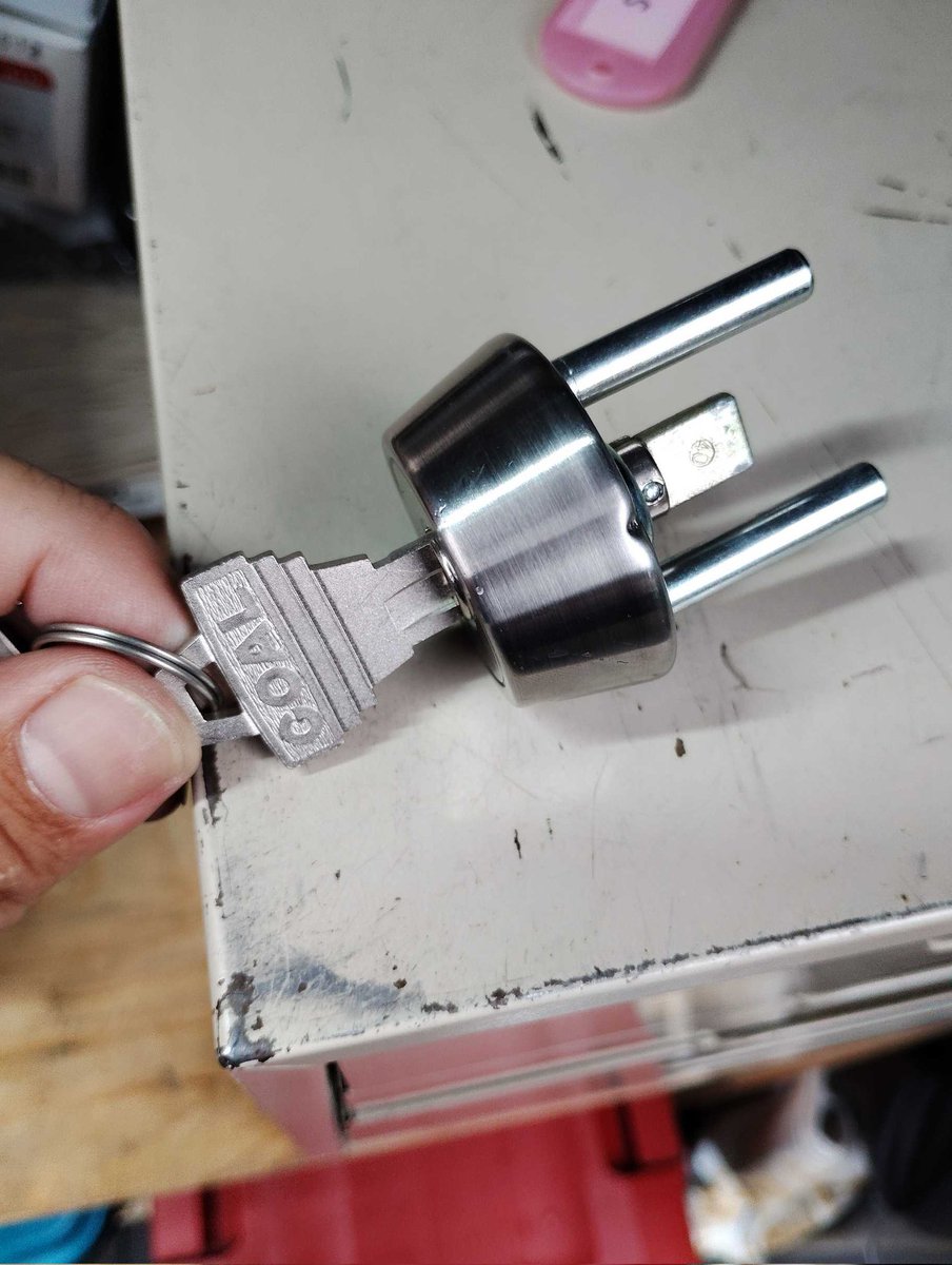 鍵屋 Locksmith tweet media