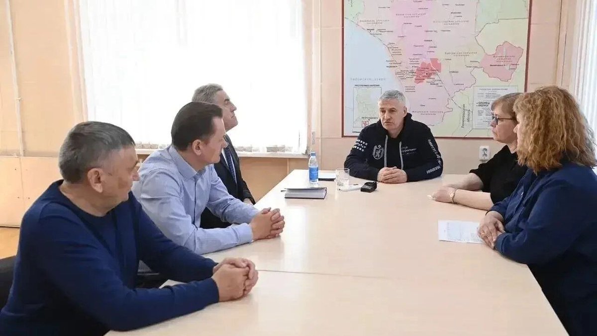 Артур Парфенчиков: Наша задача — сохранить производство и трудовой коллектив ОМК 

Глава Карелии провел совещание по ситуации, сложившейся на Олонецком молочном комбинате. Первостепенной задачей для Правительства республики, по словам Главы Карелии, является сохранение рабочих...