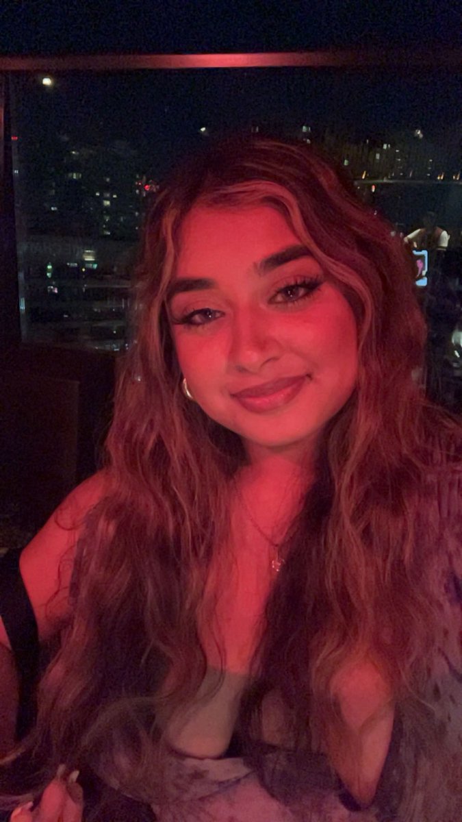 thursday girl tweet media