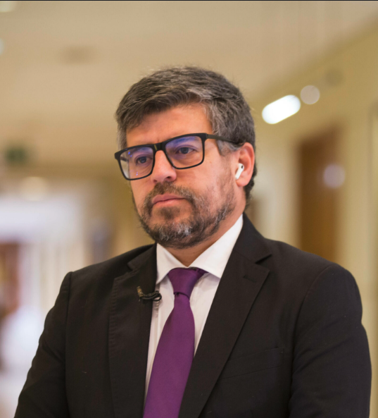 Tere. Mal año para ser zurdo. tweet media