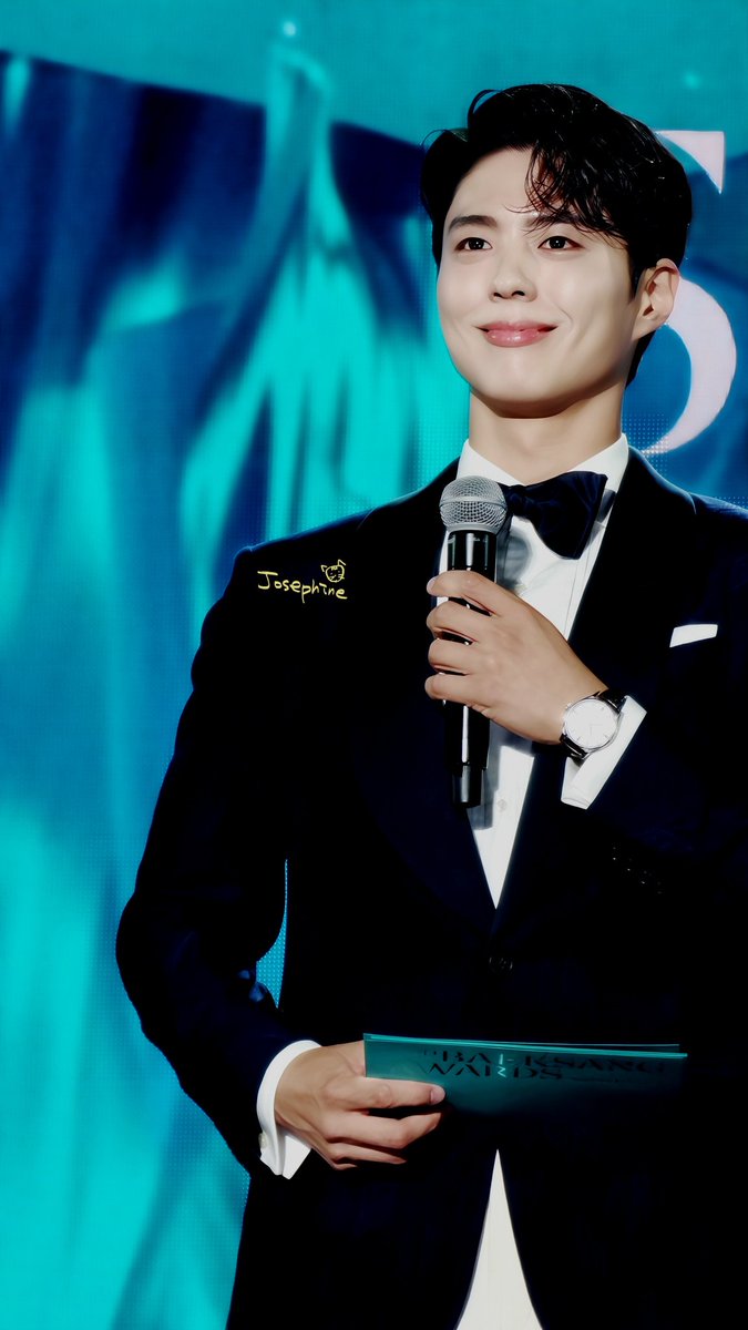 sfc_jujulee's tweet photo. Deat  my lifelong friend @bogummy 🩵
When shall we meet next time ? 🫠

#박보검 
#bogummy 
#朴寶劍 
#baeksangawards 
#20260508 https://t.co/GNx3MteX2X