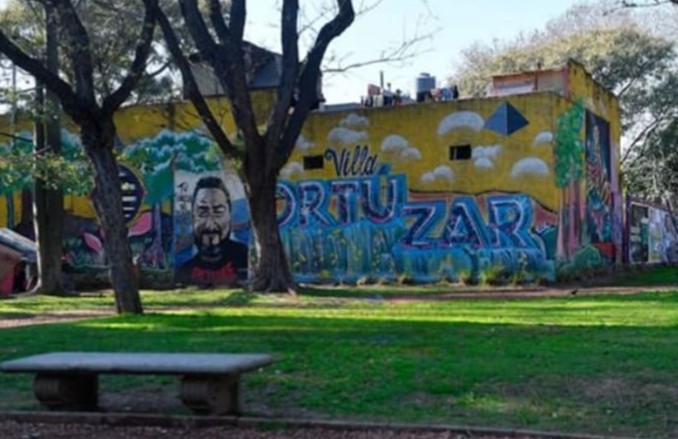 vazerrat's tweet photo. Villa Ortúzar: vecinos organizan un festival contra desalojos “inminentes” en las viviendas de la Plaza Malaver
https://t.co/eLECryLTqJ https://t.co/fjEbwoxZTa