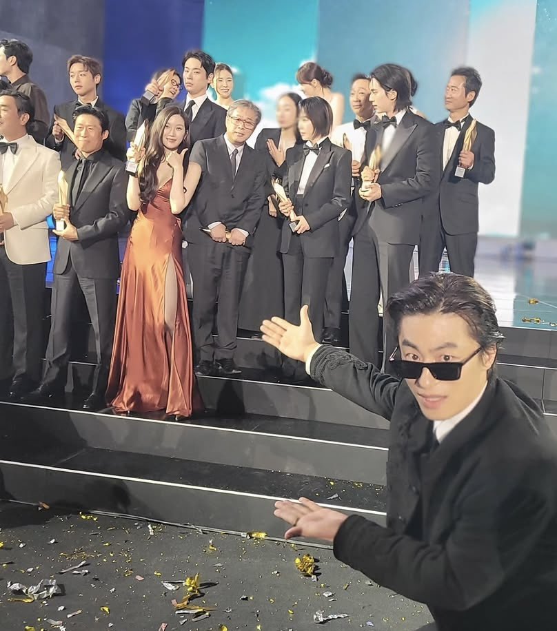 aaomisme's tweet photo. ชอบความคโยฮวานมาก พี่แกไม่เคยเหมือนใคร5555555555555555555 https://t.co/SySbCTkIPN