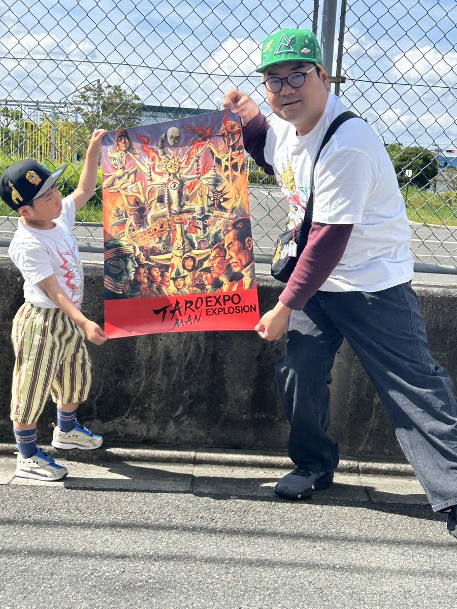 そ*豆様 シックなのに大人可愛い♪ちょっと珍しい大き目の桜のシックな小紋♪桜尽く なんか、いつも自分が桜氏に頼む様にように桜氏に頼まれて全部桜氏が服