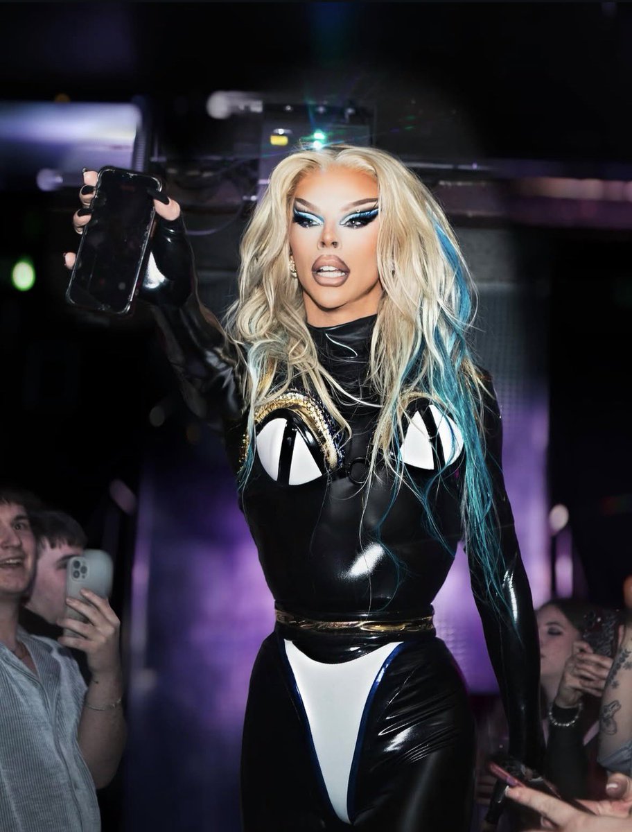 Drag_Crave's tweet photo. Paige Three looks fierce in Liverpool, United Kingdom. https://t.co/w0TAE58wSn