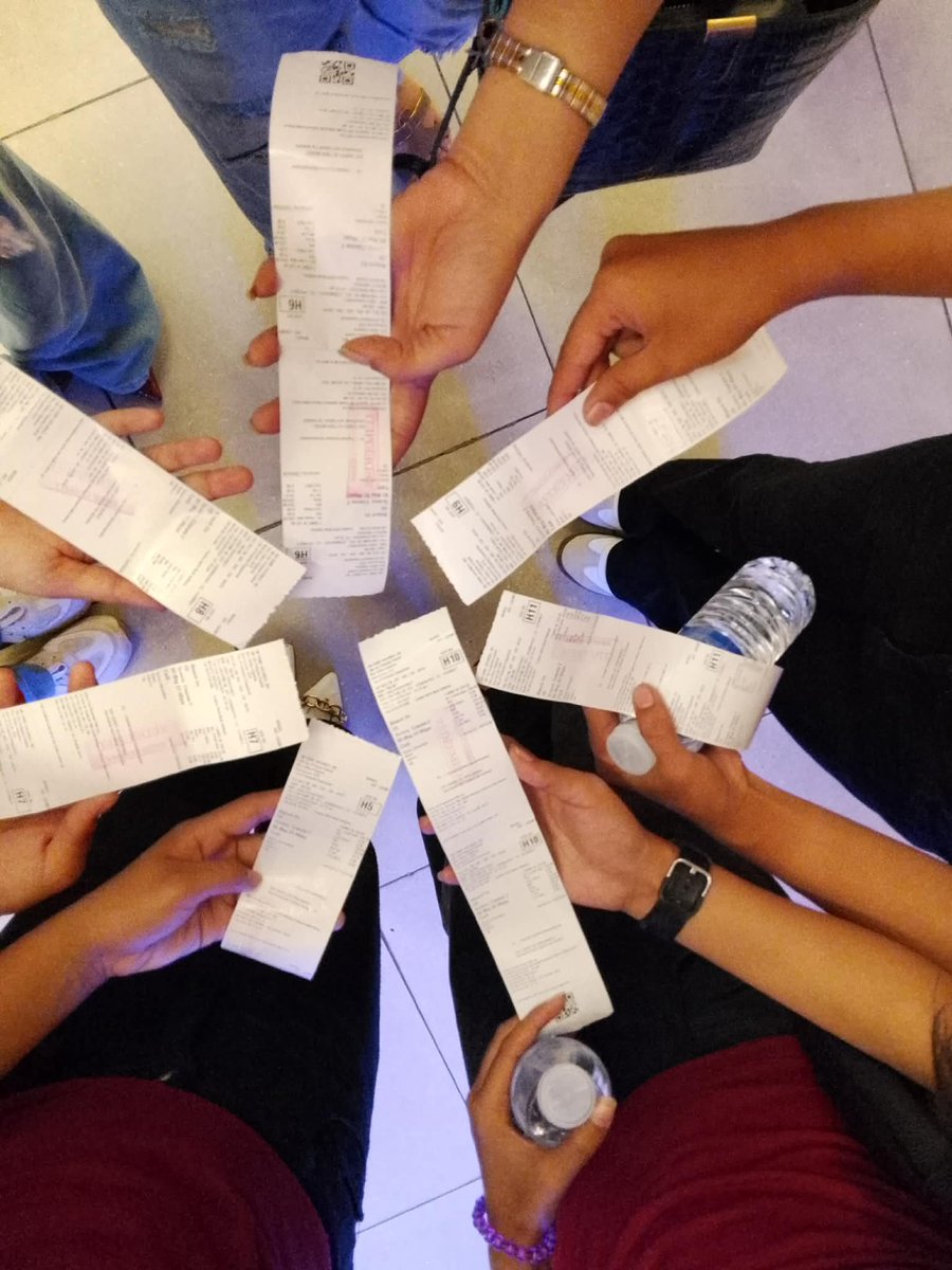 JMFyangPGSN's tweet photo. Day 3 to day 4💛💛 success again.
thank you so much po sa mga nag sponsor ng tickets 💛💛@JMFyangOfficial @garpsatty
Actually my nagugulo sakin 6 student's ulit🥺wala daw pang buy ng tickets..sana may mg sponsor ulit..💛💛ilove bhessshh😅😊
#almostus
#JMFYANGPANGSINAN https://t.co/TKS7WJyrZ0