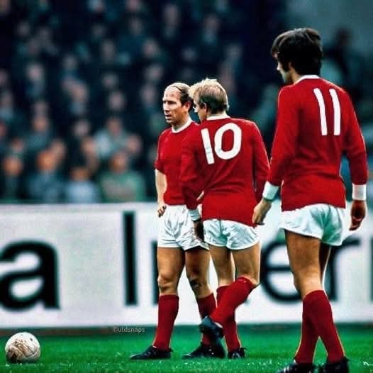 The Holy Trinity. 
Denis Law (1964), Bobby Charlton (1966), and George Best (1968).
Manchester United remains the only club in history to have three players from the same frontline all win the Ballon d’Or. A level of greatness that may never be seen again. 🔴🇾🇪

#MUFC