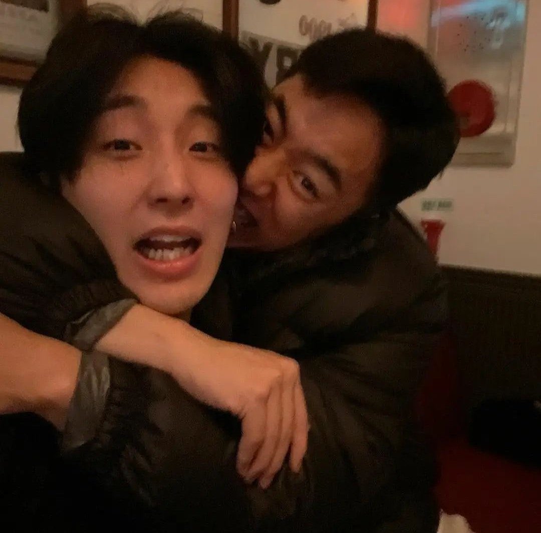 홍시 tweet media