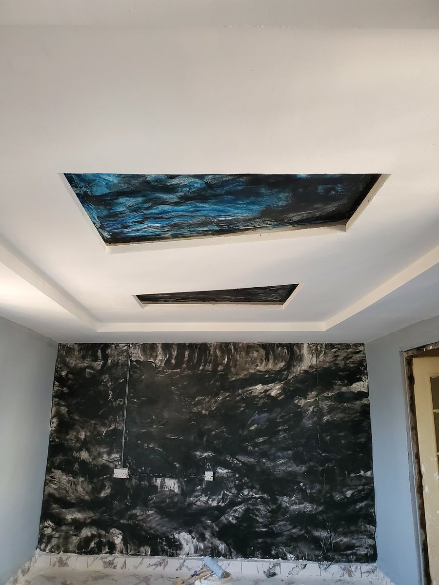 Billy___gram's tweet photo. Please patronise me, I do painting for a living.  All kinds of screeding and painting https://t.co/pfGUABoWhl