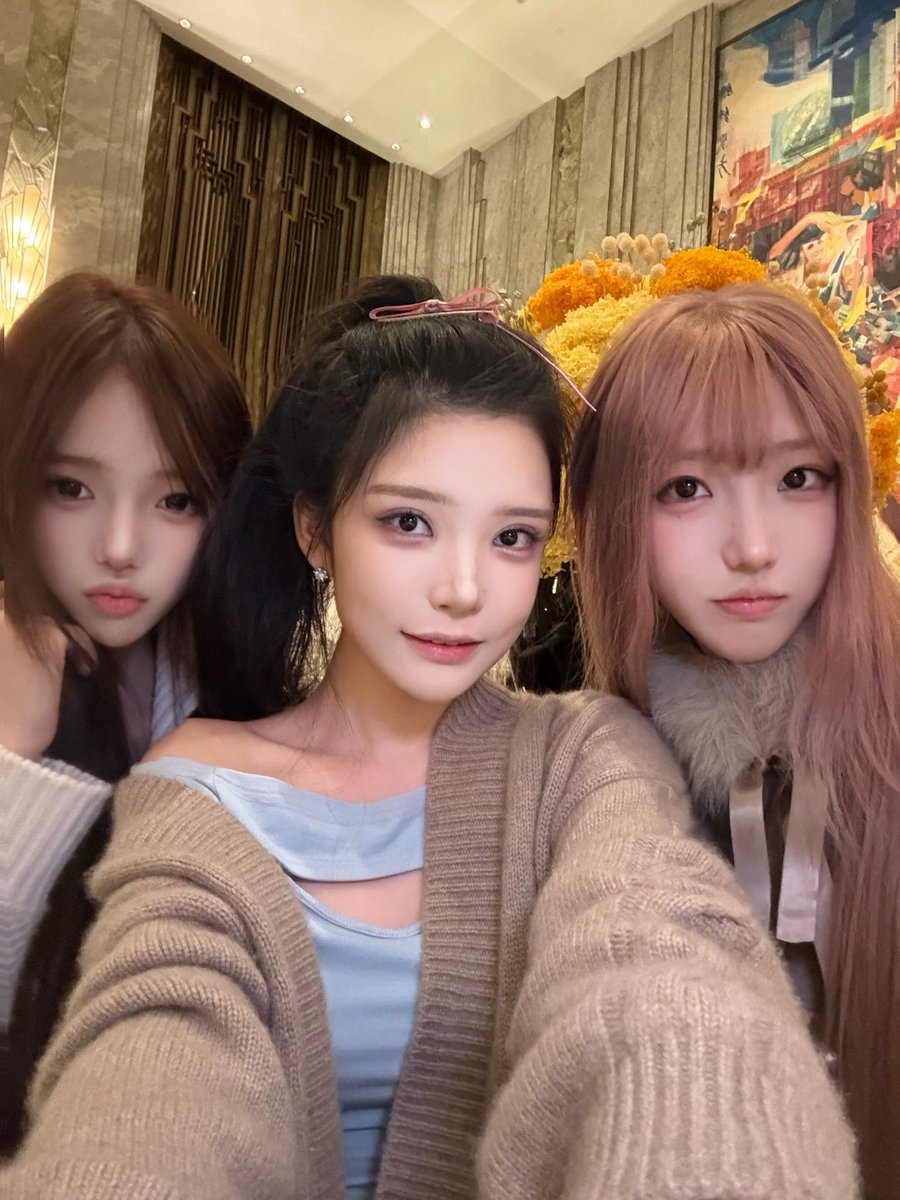 违规发不出，只能在X发了

开脱！！！！！！！                            

开始上供   

 Luo照  实况！！！！ https://t.co/cb8oXrasnH